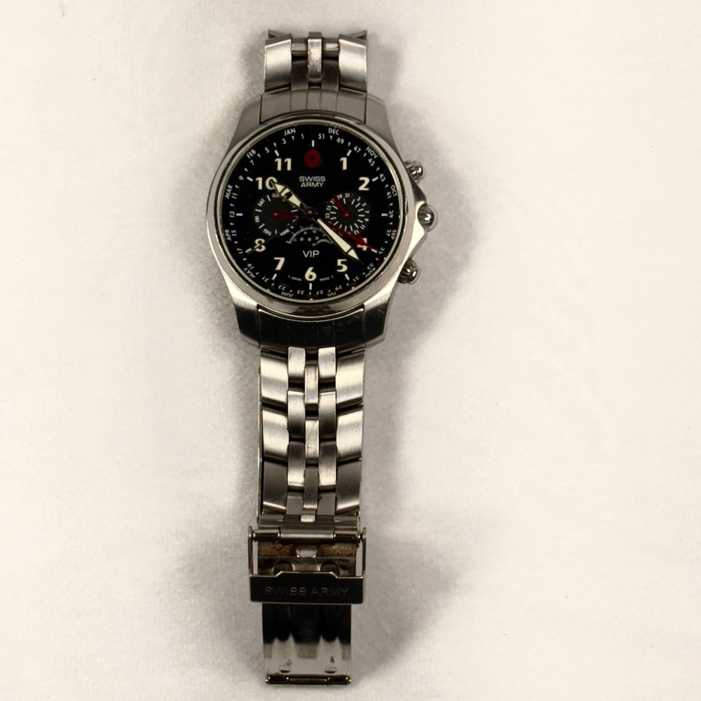 Victorinox Swiss Army Odyssey VIP Moon Phase 39mm Quartz‎ Men's Watch - Picture 6 of 12